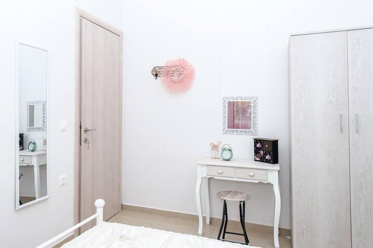 Eliora Studio & Aelia Apartment Heraklion Exterior foto